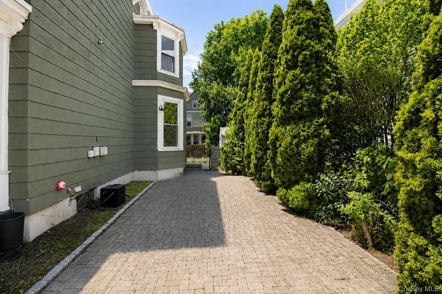 200 Nelson Avenue, Peekskill, NY 10566