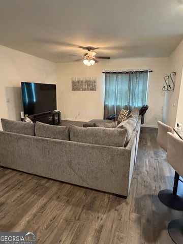 118 Taylor Woods Court, Bonaire, GA 31005