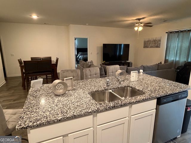 118 Taylor Woods Court, Bonaire, GA 31005