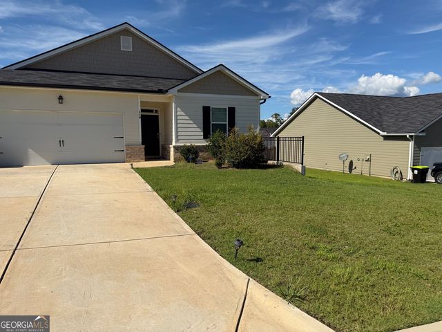 118 Taylor Woods Court, Bonaire, GA 31005