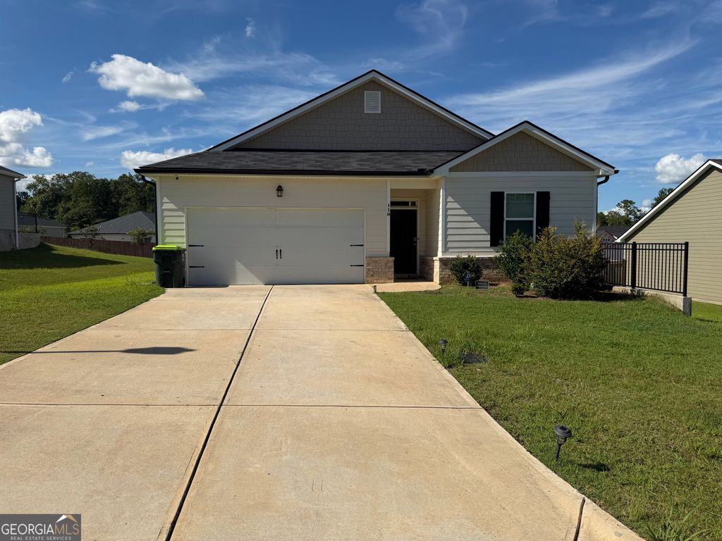 118 Taylor Woods Court, Bonaire, GA 31005