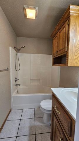 413 W Pines Way, Mustang, OK 73064