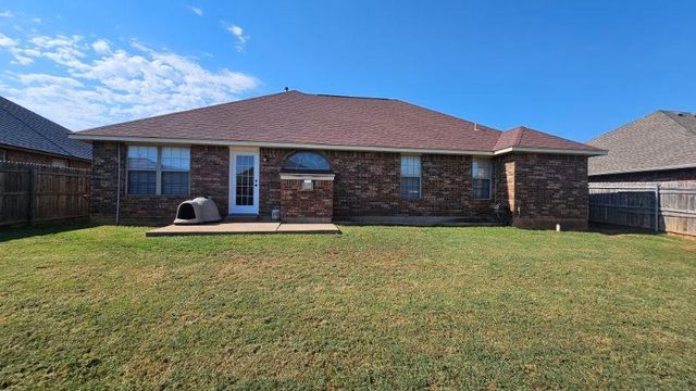 413 W Pines Way, Mustang, OK 73064