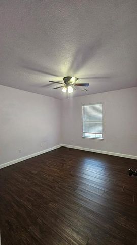 413 W Pines Way, Mustang, OK 73064