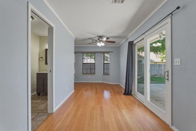 817 N Platt Circle, Moore, OK 73170