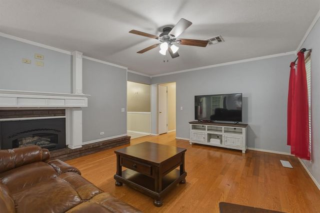 817 N Platt Circle, Moore, OK 73170