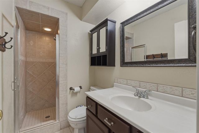 817 N Platt Circle, Moore, OK 73170