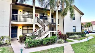 7690 Tahiti Lane 202, Lake Worth, FL 33467