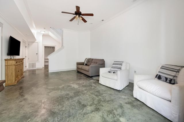 86 Lake Trail, Pawleys Island, SC 29585