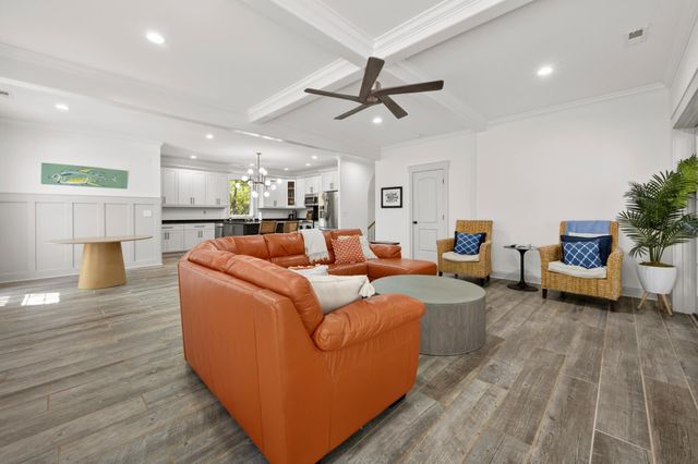 86 Lake Trail, Pawleys Island, SC 29585