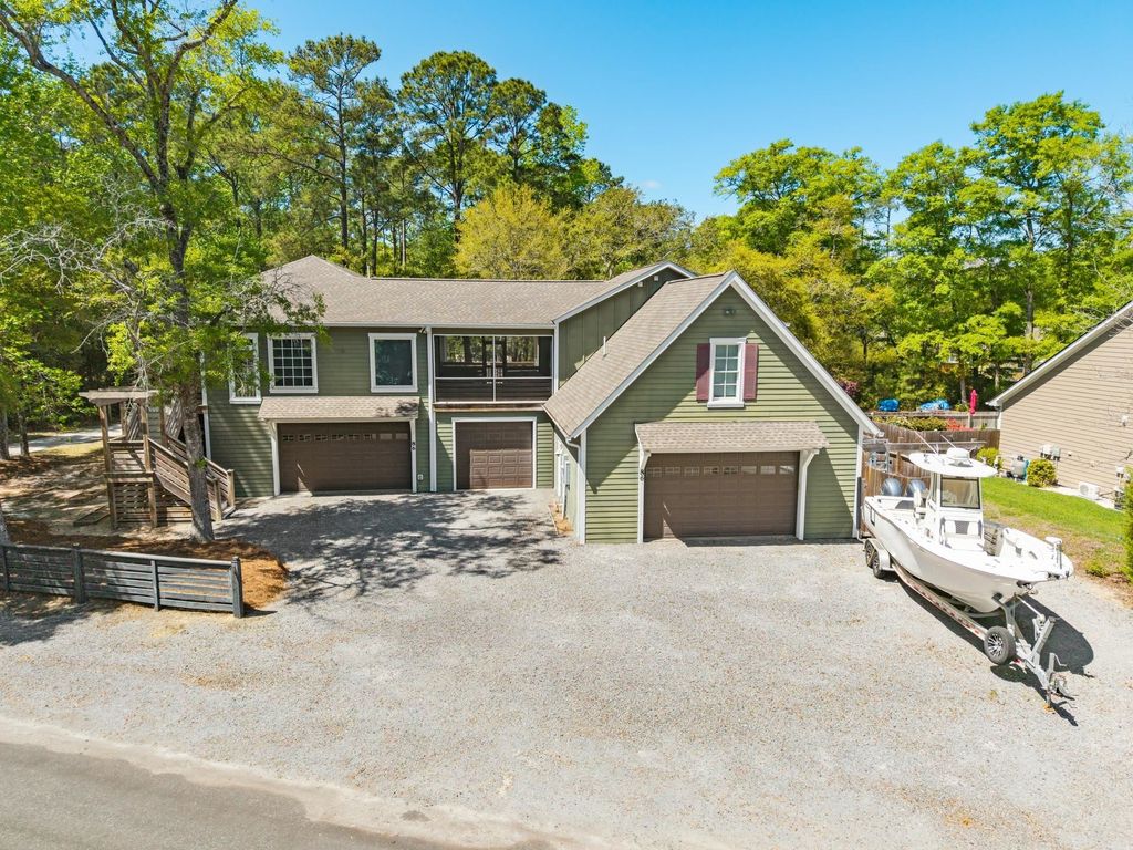 86 Lake Trail, Pawleys Island, SC 29585