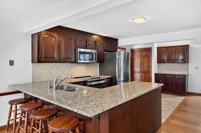 3 Hinckley Road, Harwich, MA 02645