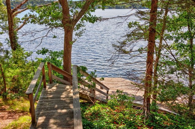 3 Hinckley Road, Harwich, MA 02645