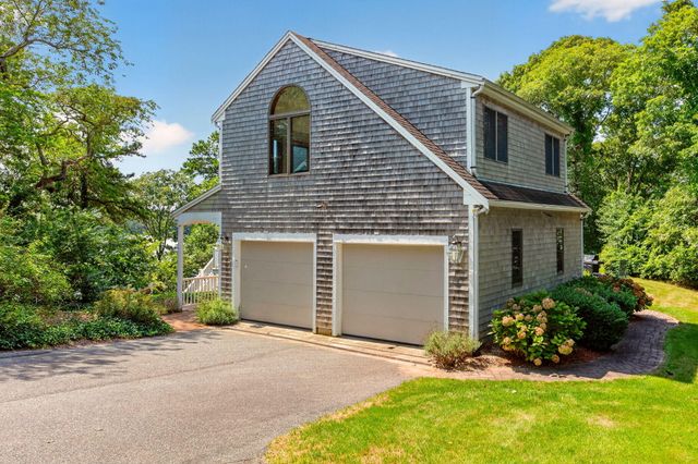3 Hinckley Road, Harwich, MA 02645