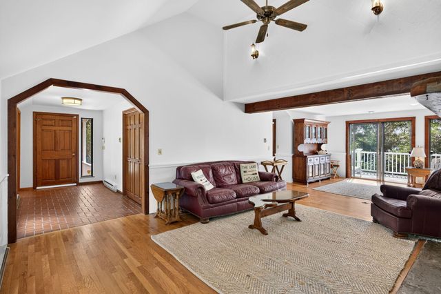 3 Hinckley Road, Harwich, MA 02645