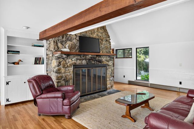 3 Hinckley Road, Harwich, MA 02645