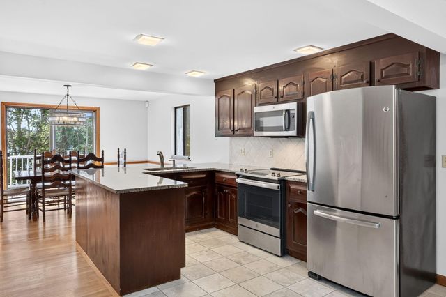 3 Hinckley Road, Harwich, MA 02645