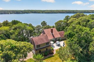3 Hinckley Road, Harwich, MA 02645