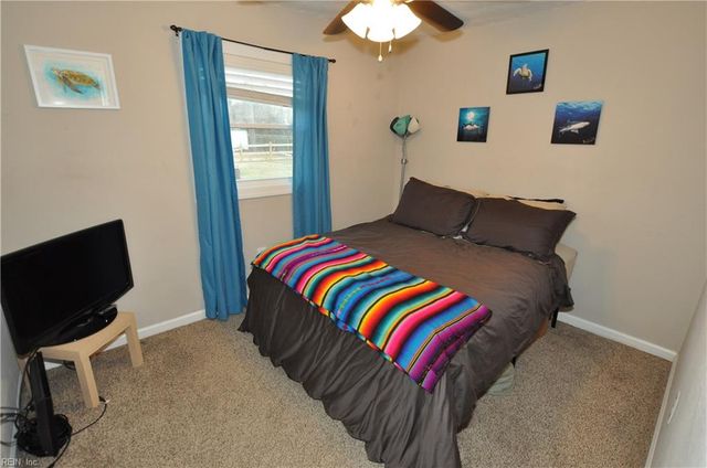 2404 Meiggs RD, Chesapeake, VA 23323