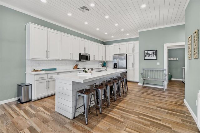 315 S 10th St, Port Aransas, TX 78373