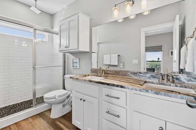 315 S 10th St, Port Aransas, TX 78373