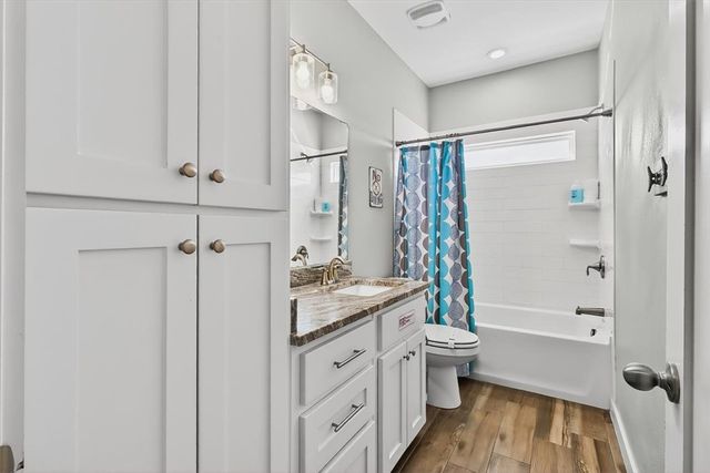 315 S 10th St, Port Aransas, TX 78373