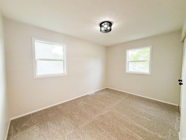 3118 Sunnymede Avenue, South Bend, IN 46615
