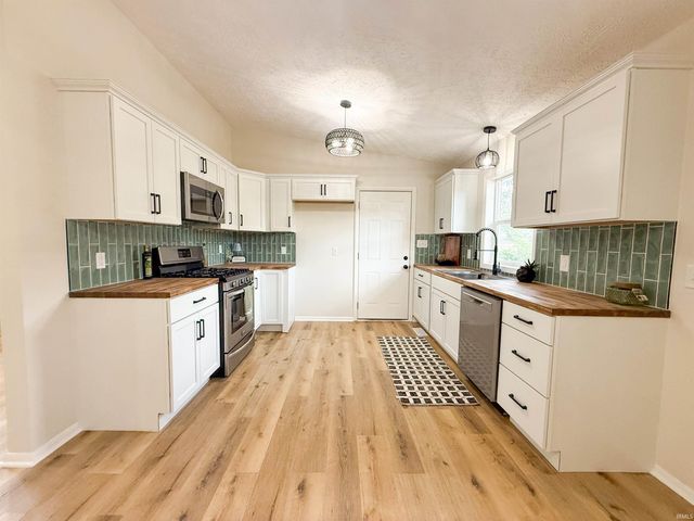 3118 Sunnymede Avenue, South Bend, IN 46615