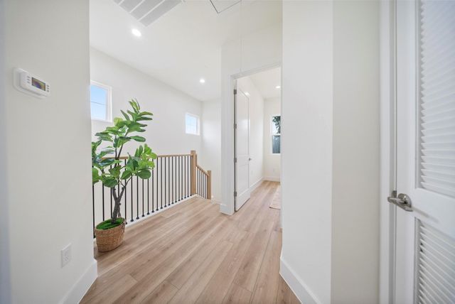 1106 Weiss Street, Houston, TX 77009
