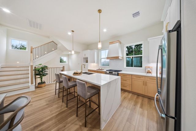 1106 Weiss Street, Houston, TX 77009