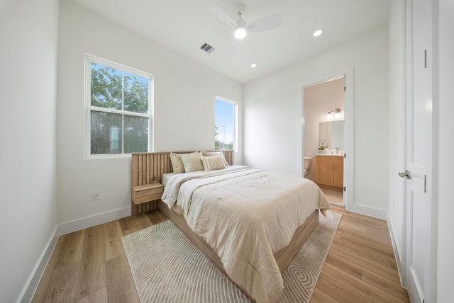 1106 Weiss Street, Houston, TX 77009