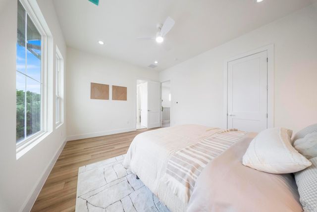 1106 Weiss Street, Houston, TX 77009