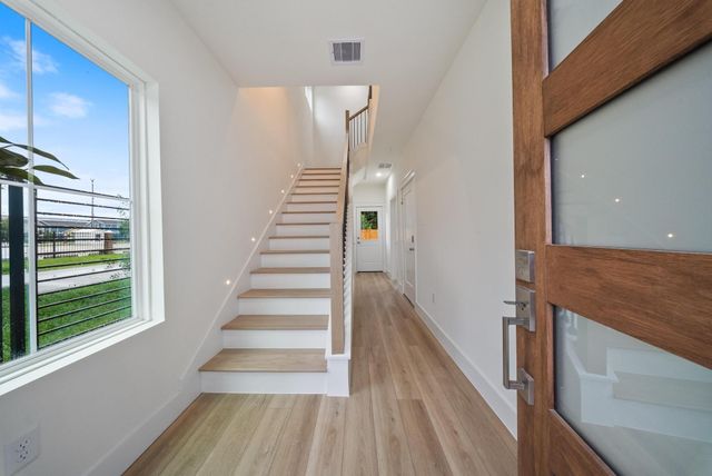 1106 Weiss Street, Houston, TX 77009