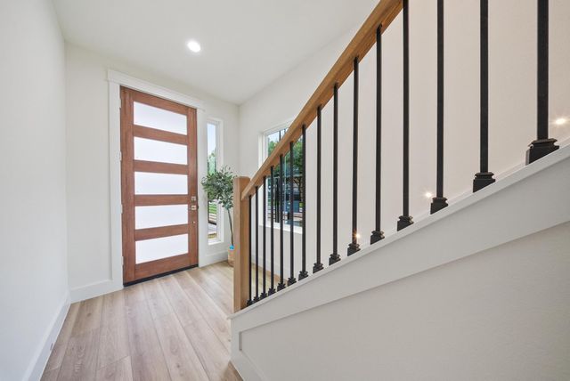 1106 Weiss Street, Houston, TX 77009