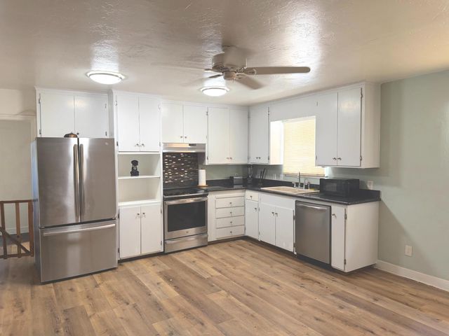 2634 grange, Stockton, CA 95204