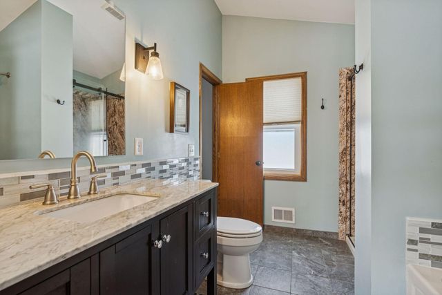 8906 Loch Lomond Boulevard, Brooklyn Park, MN 55443