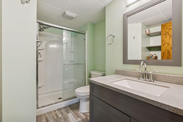 8906 Loch Lomond Boulevard, Brooklyn Park, MN 55443