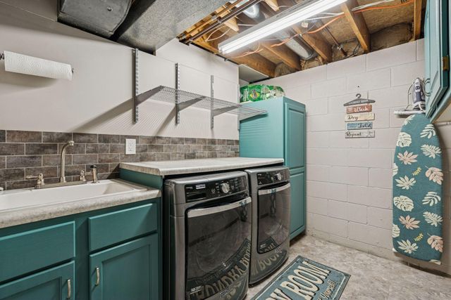 8906 Loch Lomond Boulevard, Brooklyn Park, MN 55443