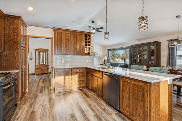 8906 Loch Lomond Boulevard, Brooklyn Park, MN 55443