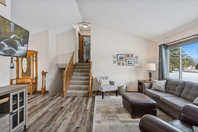 8906 Loch Lomond Boulevard, Brooklyn Park, MN 55443