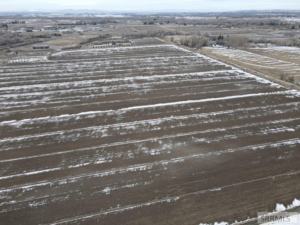 Image 6 of property listing at 83.6 AC 600 N, Rigby, ID 83442