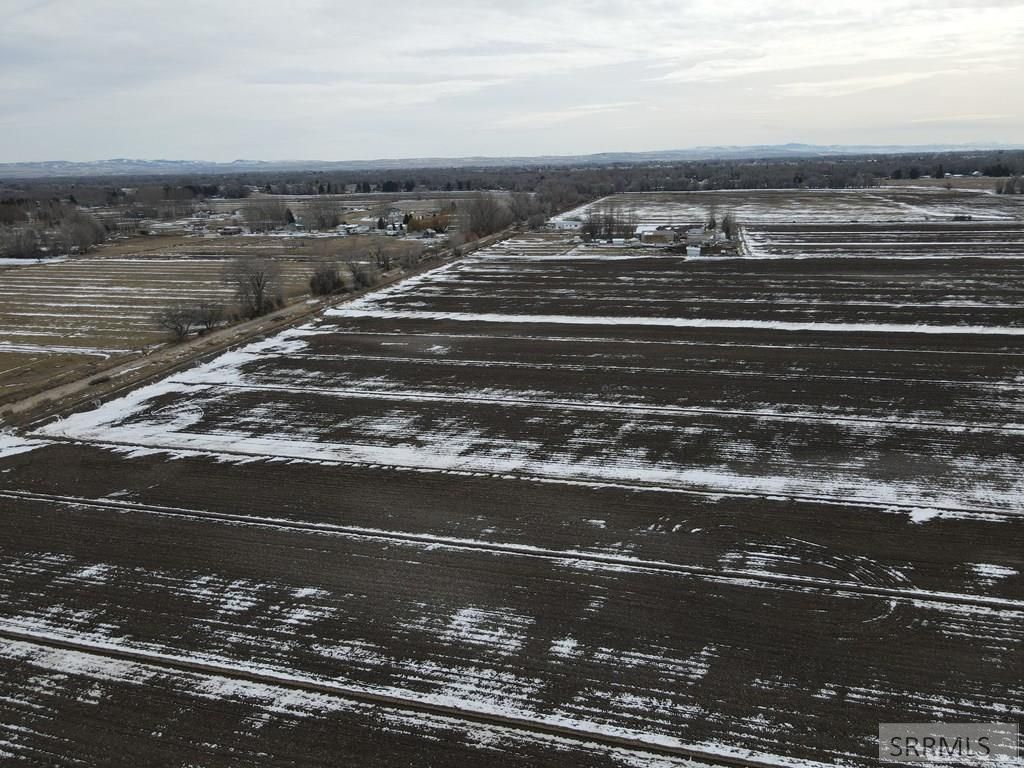 Image 8 of property listing at 83.6 AC 600 N, Rigby, ID 83442