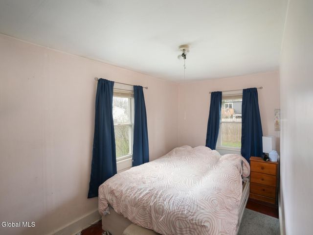 2073 Amsterdam Avenue, Rotterdam, NY 12303