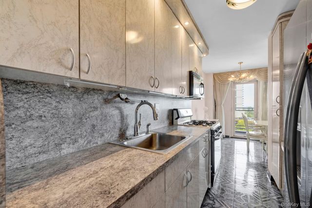 2942 West 5th Street 9O, Brooklyn, NY 11224