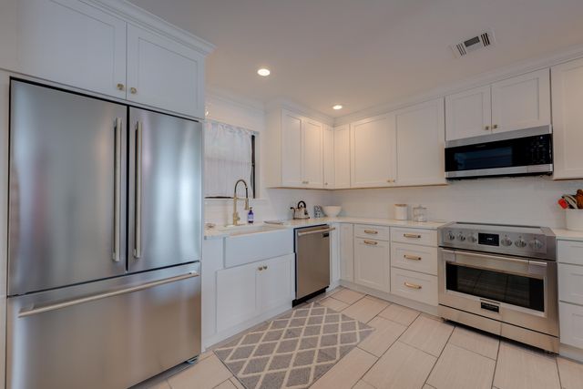 25325 S 542 Road, Afton, OK 74331