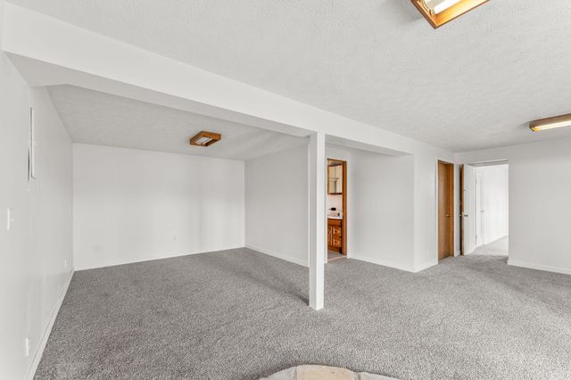 1199 S Diggins Main Street, Seymour, MO 65746