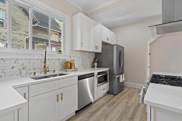 132 E Washington STREET, West Bend, WI 53095