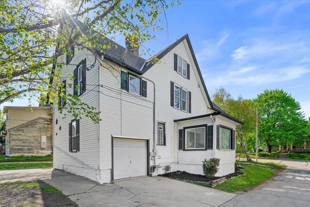 132 E Washington STREET, West Bend, WI 53095