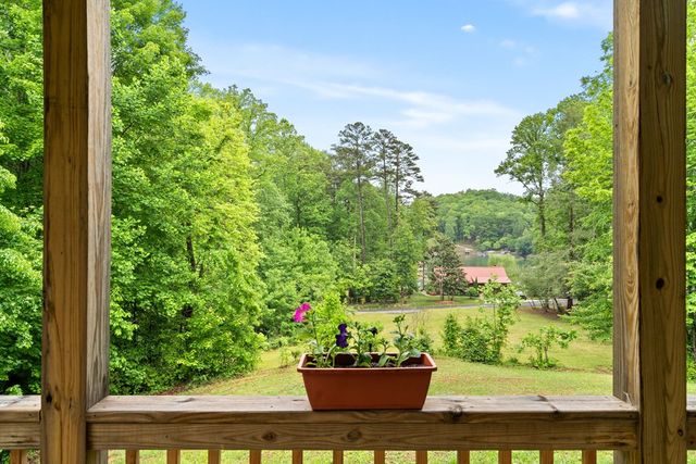 1060 Chatuge Village Circle, Hayesville, NC 28904
