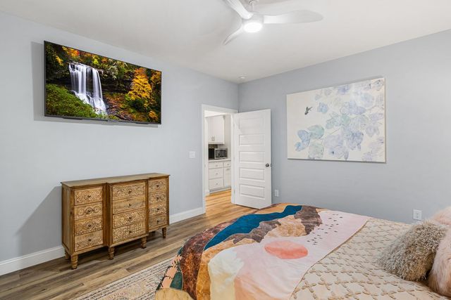 1060 Chatuge Village Circle, Hayesville, NC 28904